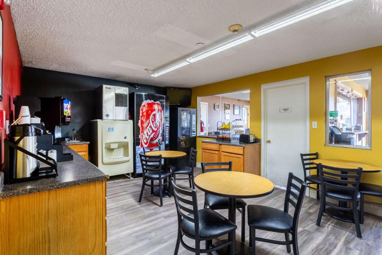 Econo Lodge Gallup Eksteriør bilde