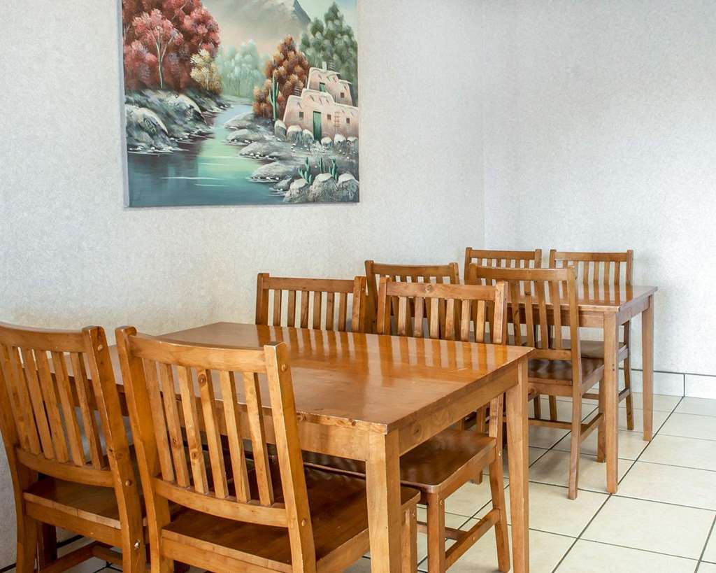 Econo Lodge Gallup Restaurant bilde